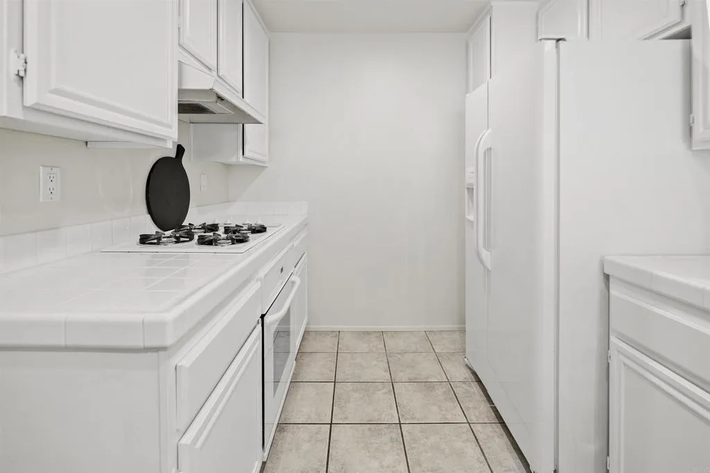 405 Sanibelle Circle Unit 27