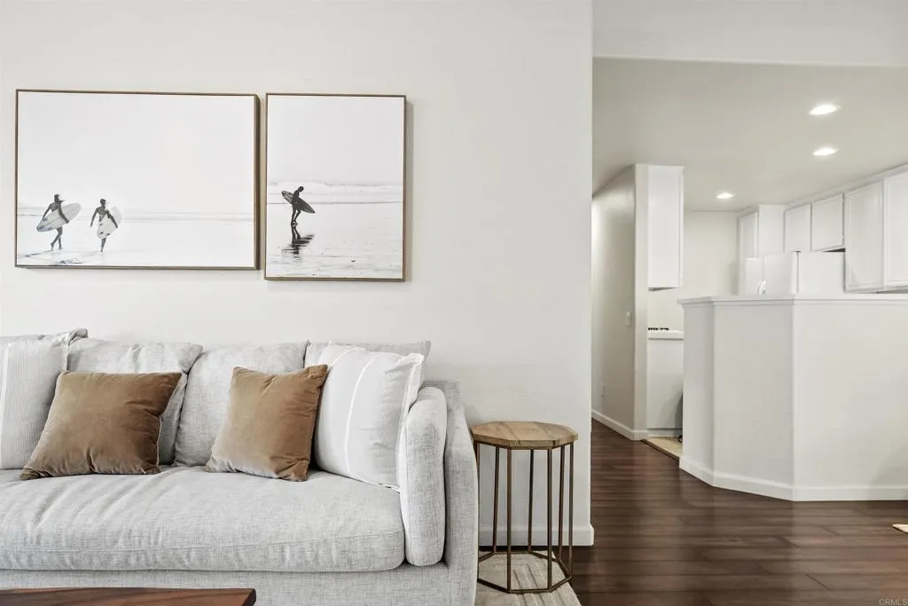 405 Sanibelle Circle Unit 27