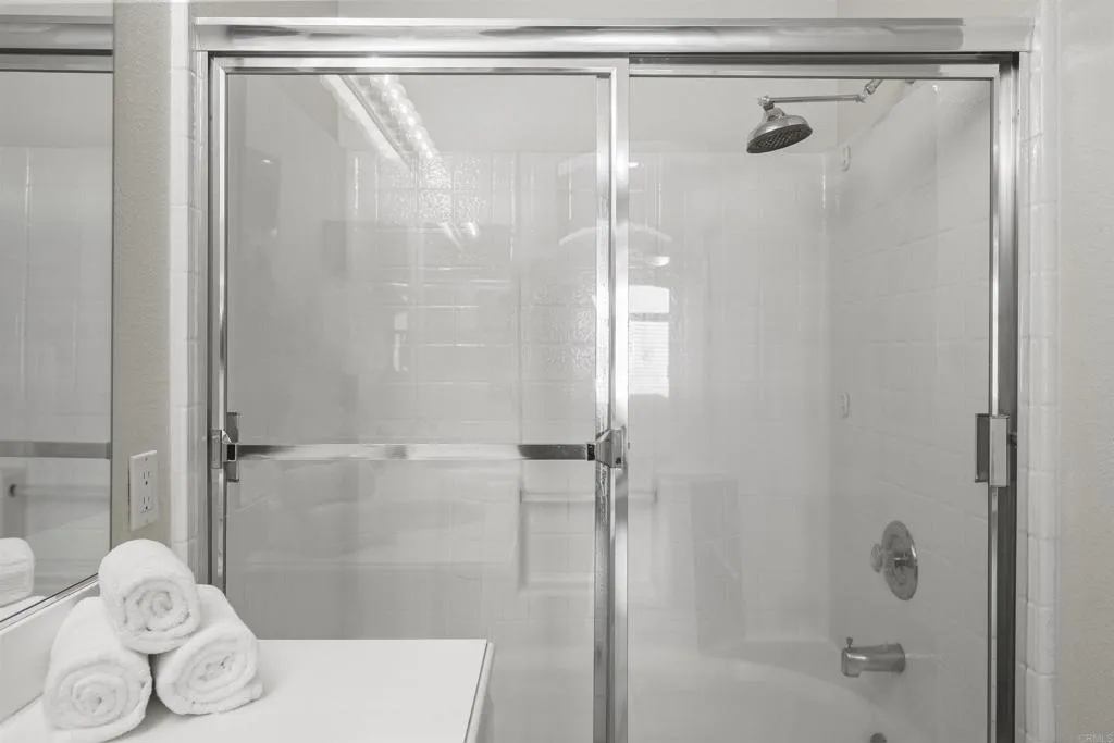 405 Sanibelle Circle Unit 27