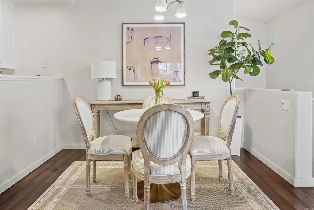 405 Sanibelle Circle Unit 27