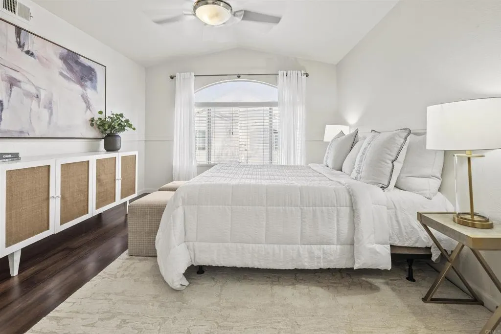 405 Sanibelle Circle Unit 27