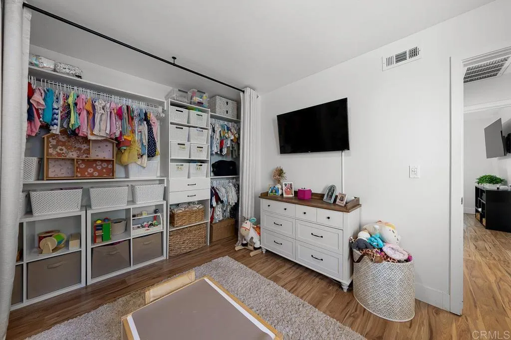 5561 Adobe Falls Rd Unit C