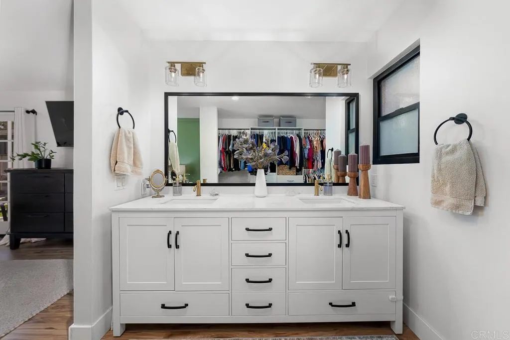 5561 Adobe Falls Rd Unit C