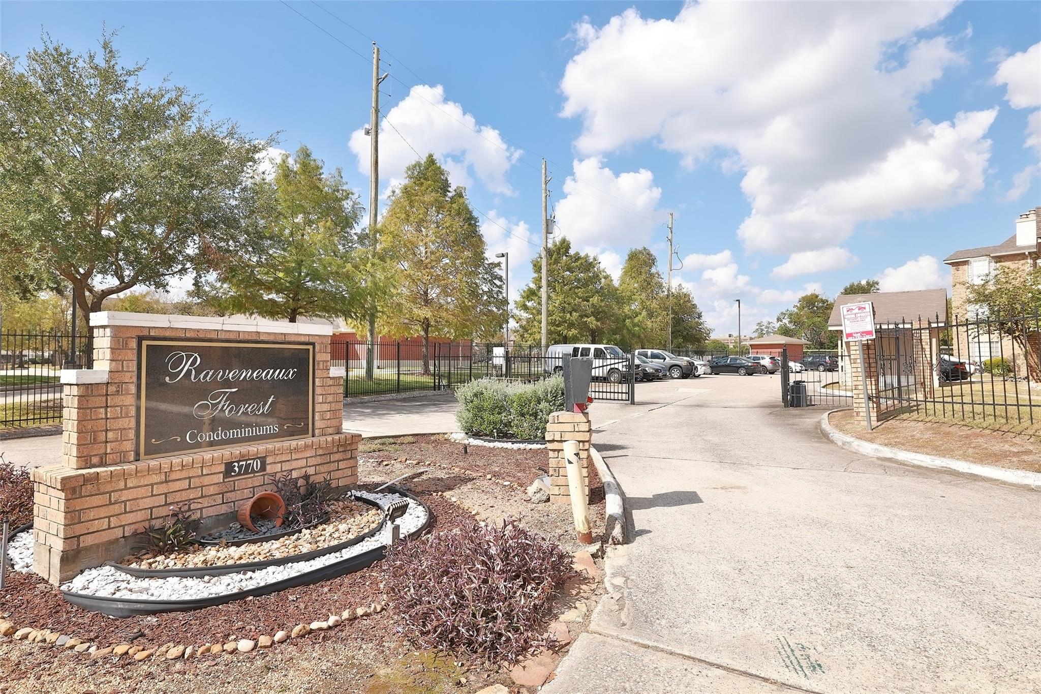 3770 Lovers Wood Lane # 603