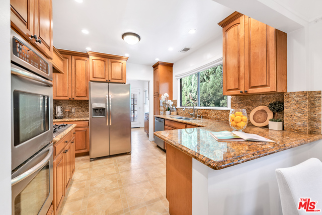 1145 S Clark Dr