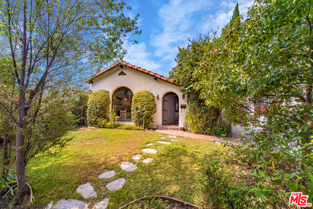1145 S Clark Dr