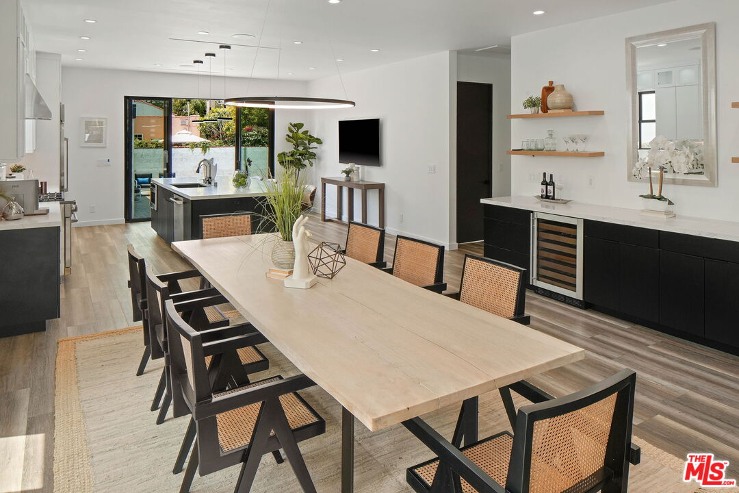 445 N La Jolla Ave