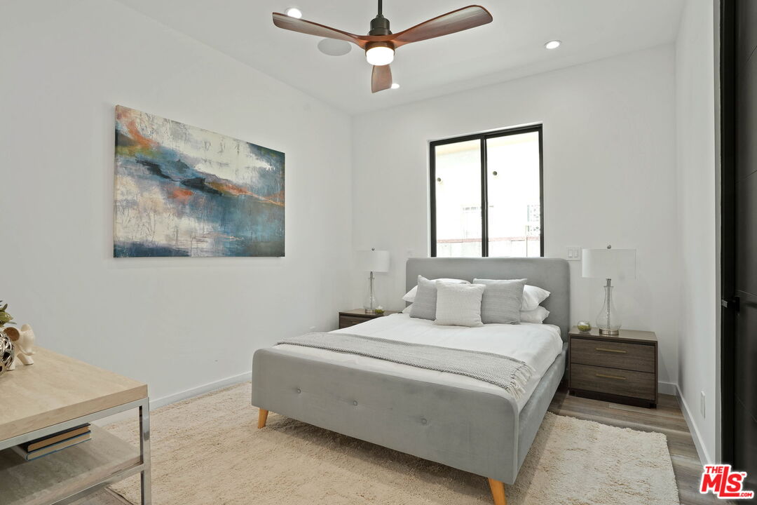 445 N La Jolla Ave