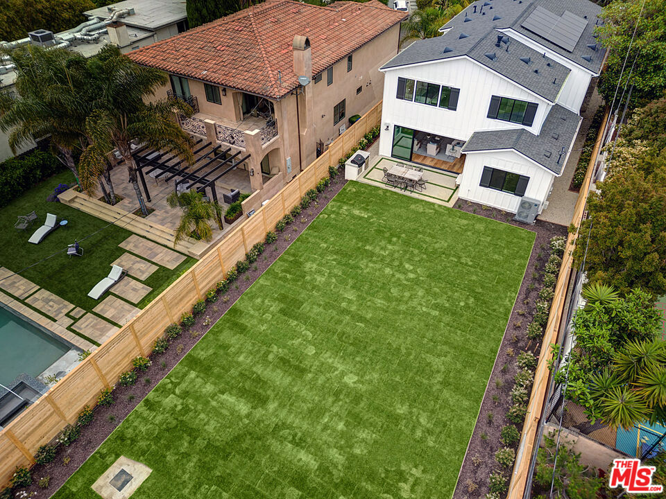 3263 Selby Ave