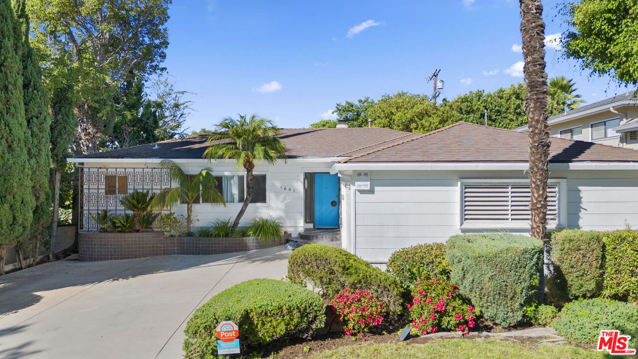 1601 S Beverly Dr