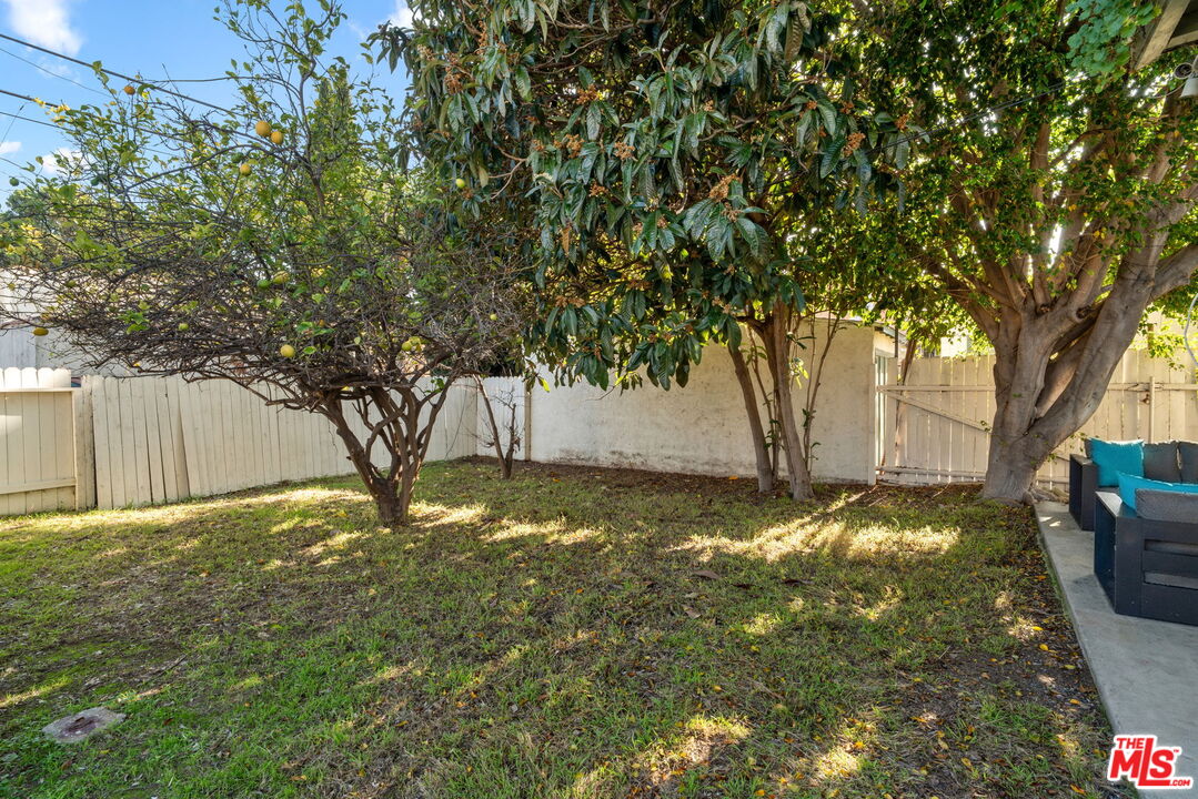 1518 S Durango Ave
