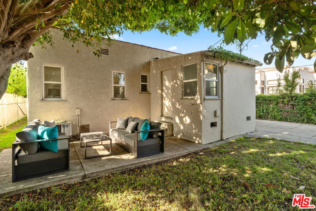 1518 S Durango Ave