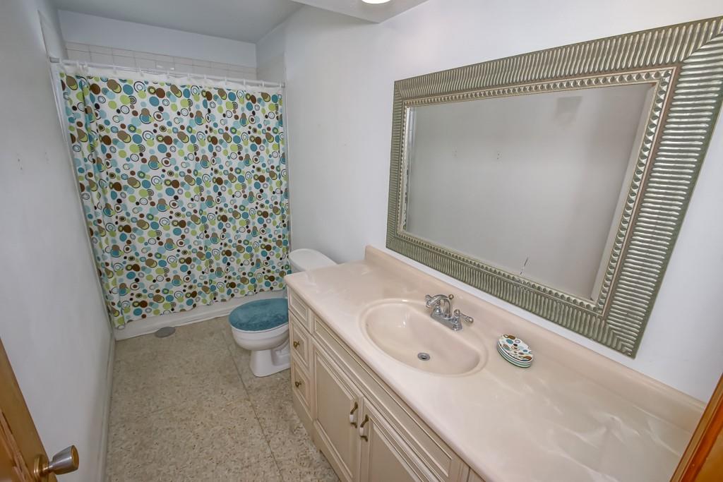 7960 EDGELAKE Court