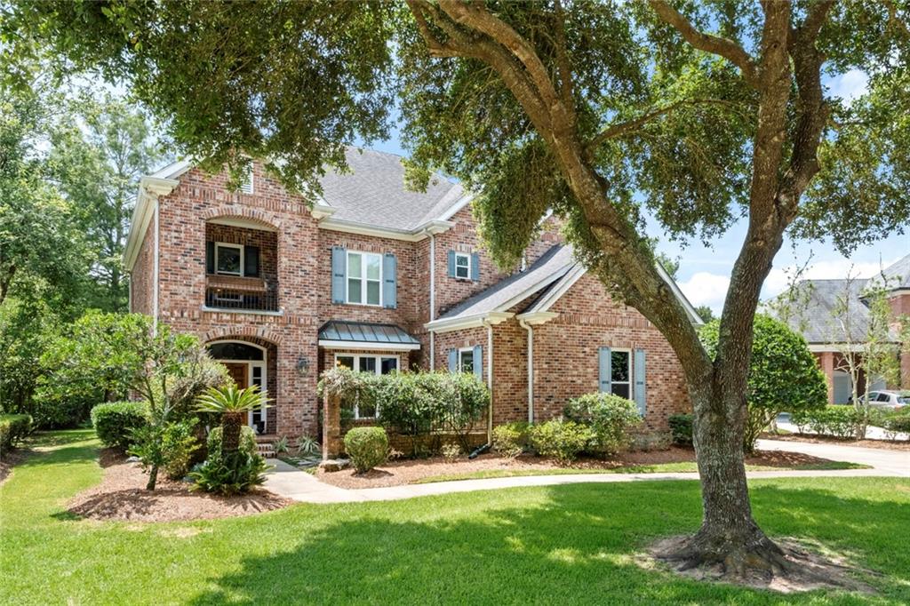 16 CASTLE PINES Drive