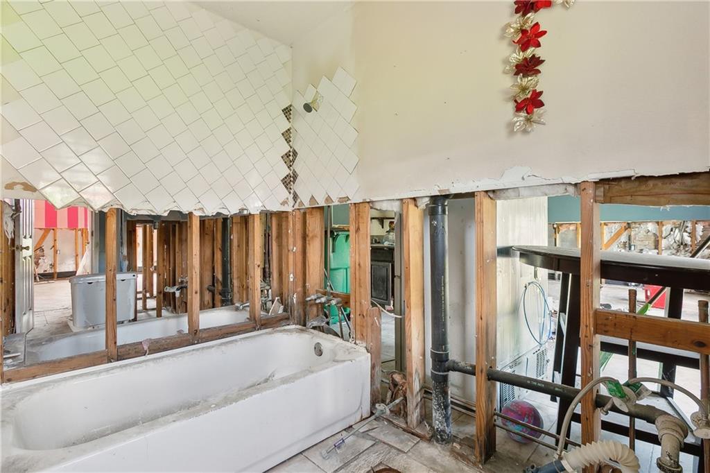 3008 YORKTOWNE Drive