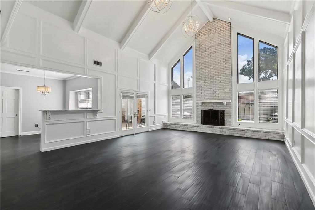 3767 RED OAK Court