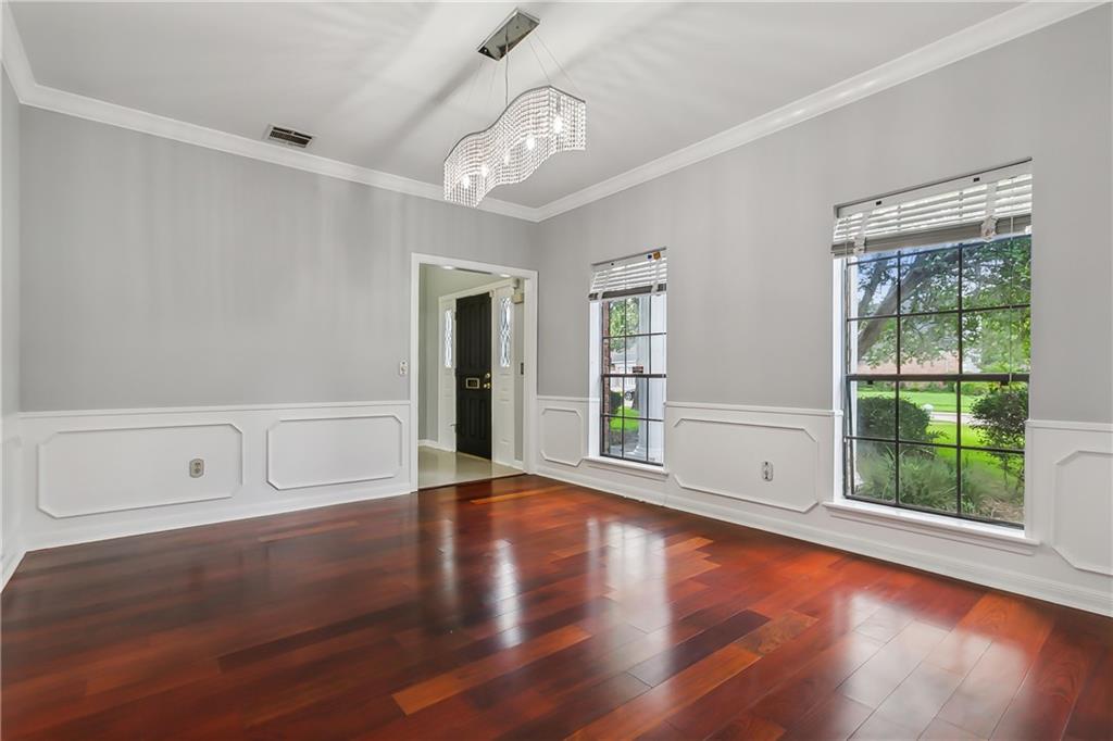 3767 RED OAK Court