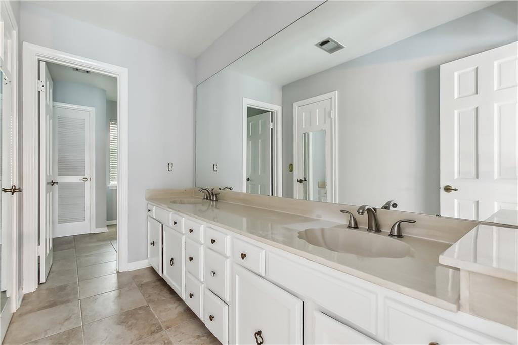 3767 RED OAK Court