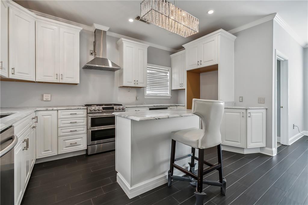 3767 RED OAK Court