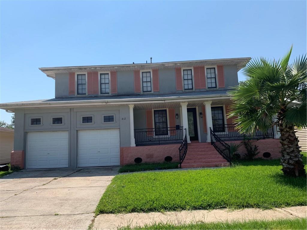 812 RICHARD Lane