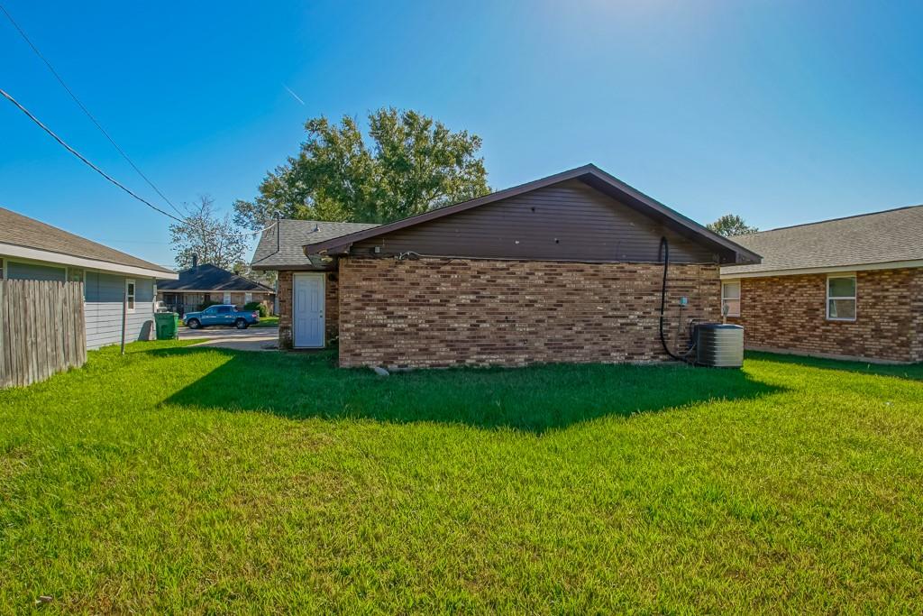 2801 YORKTOWNE Drive