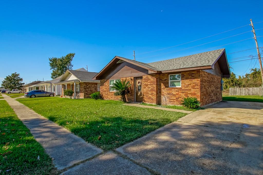 2801 YORKTOWNE Drive