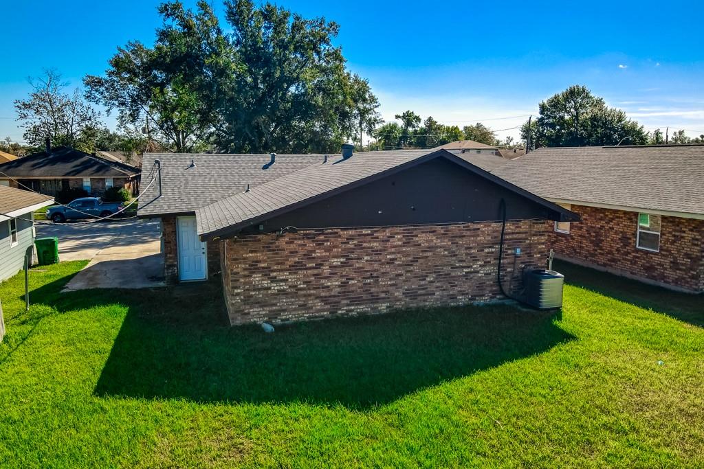 2801 YORKTOWNE Drive