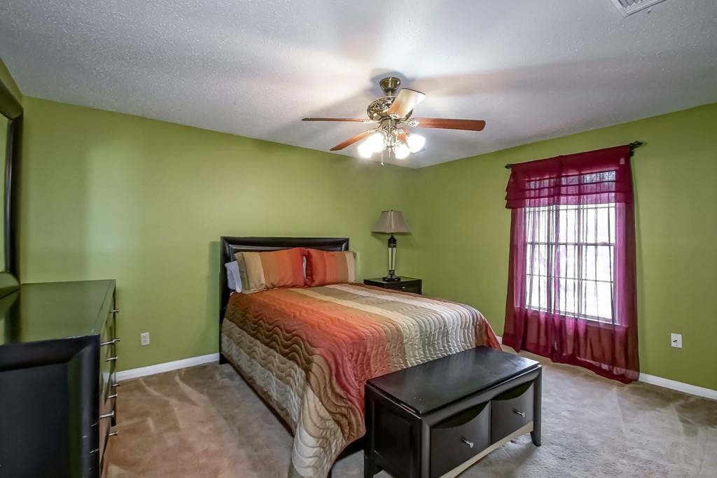 11111 LAKE FOREST Boulevard