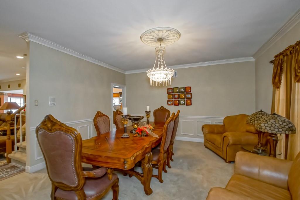 11111 LAKE FOREST Boulevard