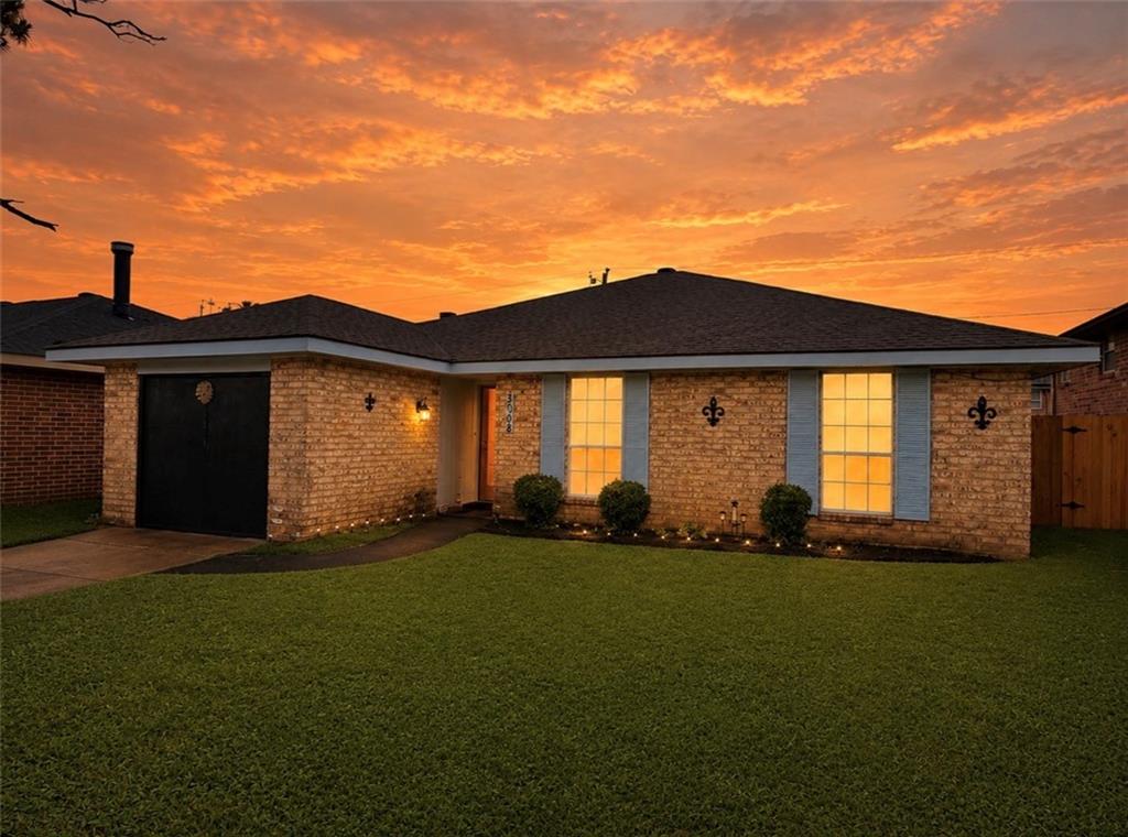 3008 YORKTOWNE Drive