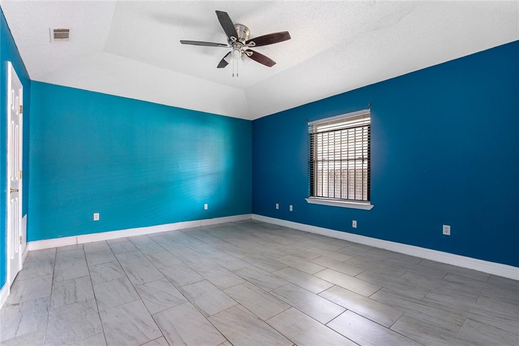 6120 ERIN Drive