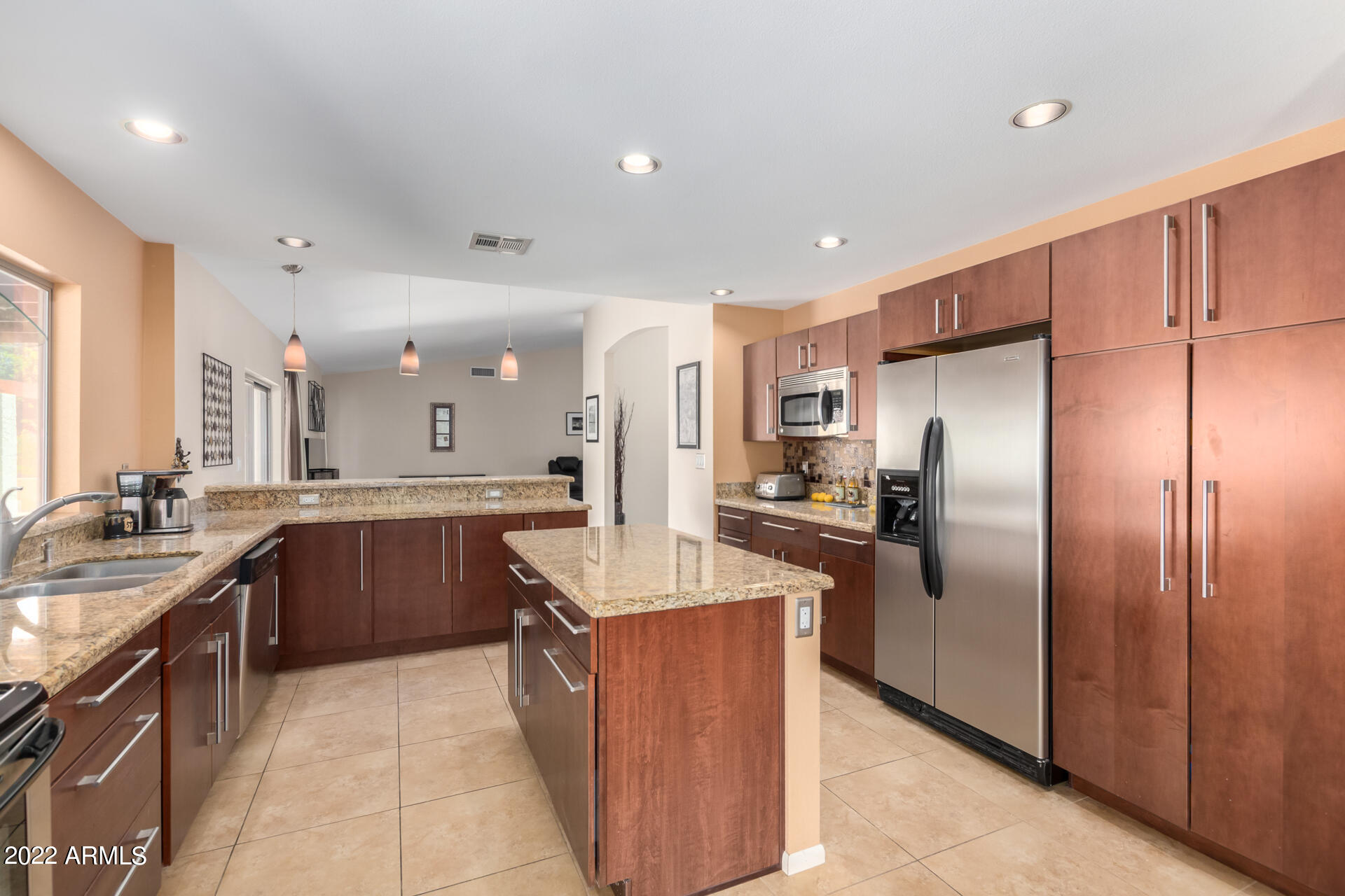 2248 E CHRISTY Drive