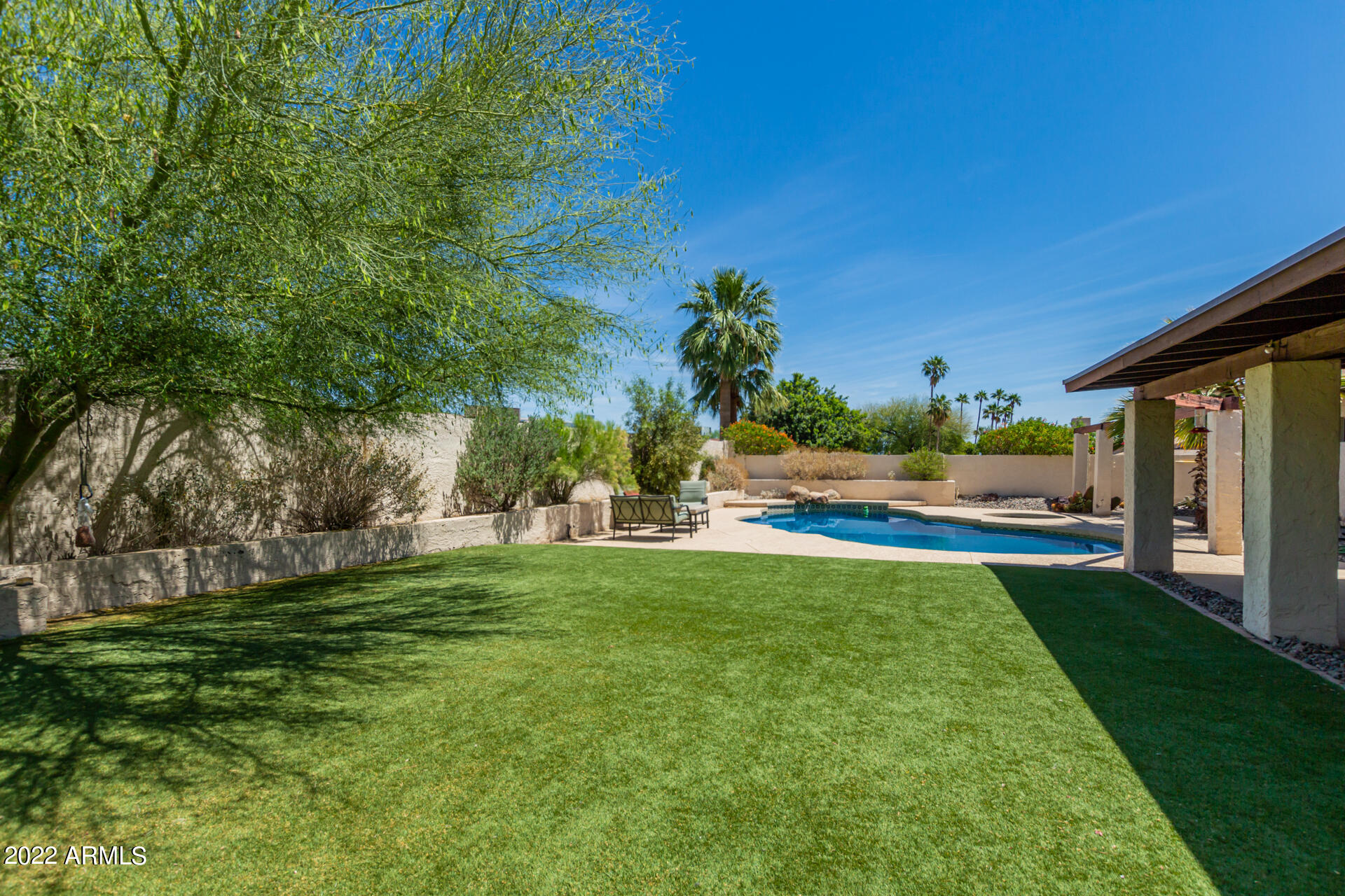 2248 E CHRISTY Drive