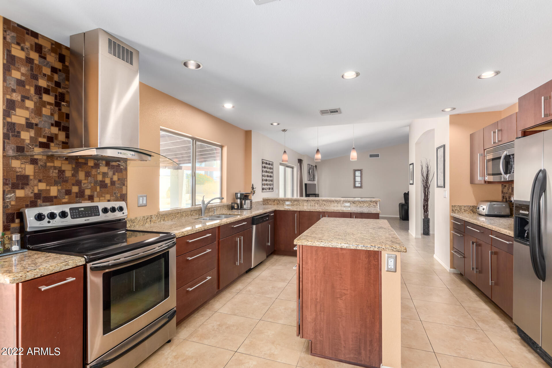 2248 E CHRISTY Drive
