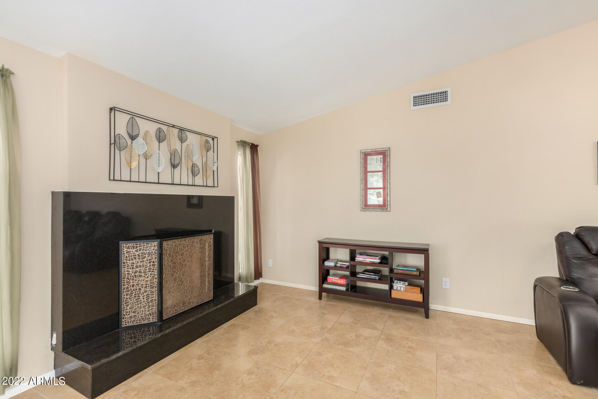 2248 E CHRISTY Drive