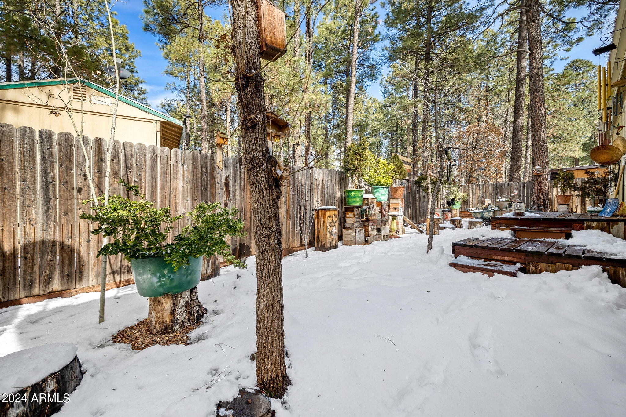 1884 E SIERRA PINE Loop