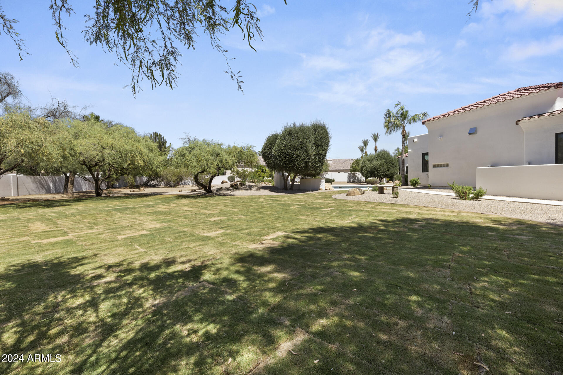 8518 E WOOD Drive