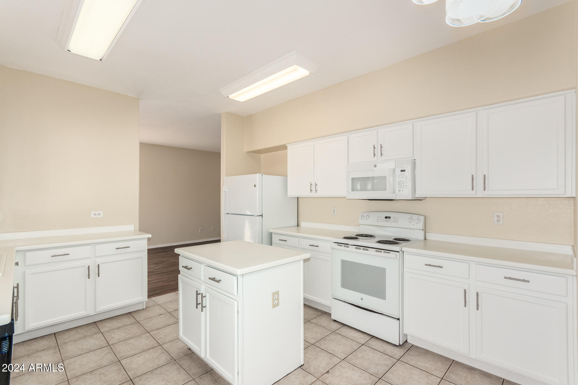 30441 N PLANTATION Drive