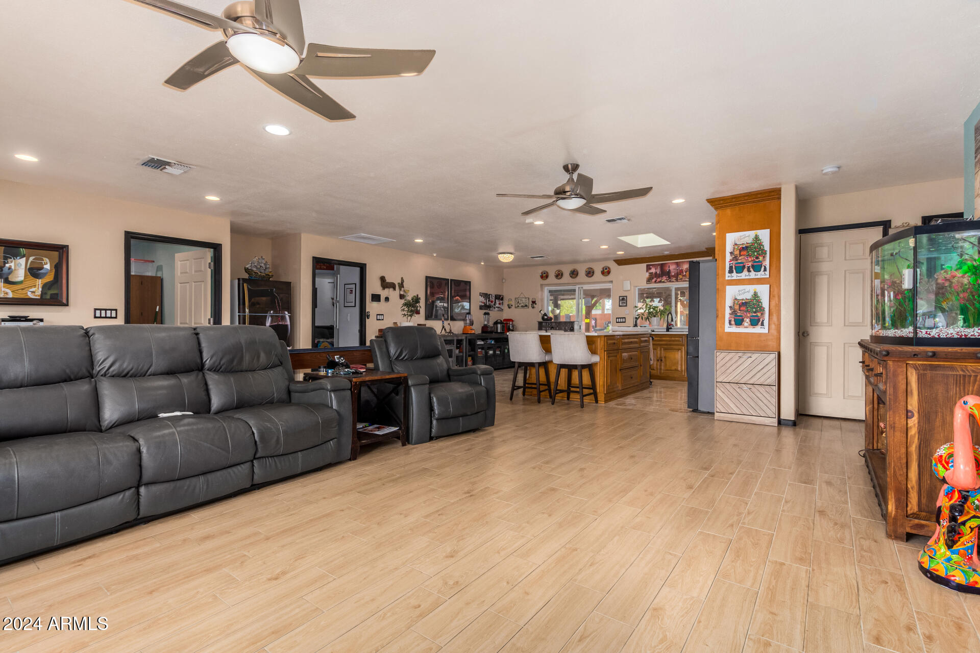 4029 W LUKE Avenue