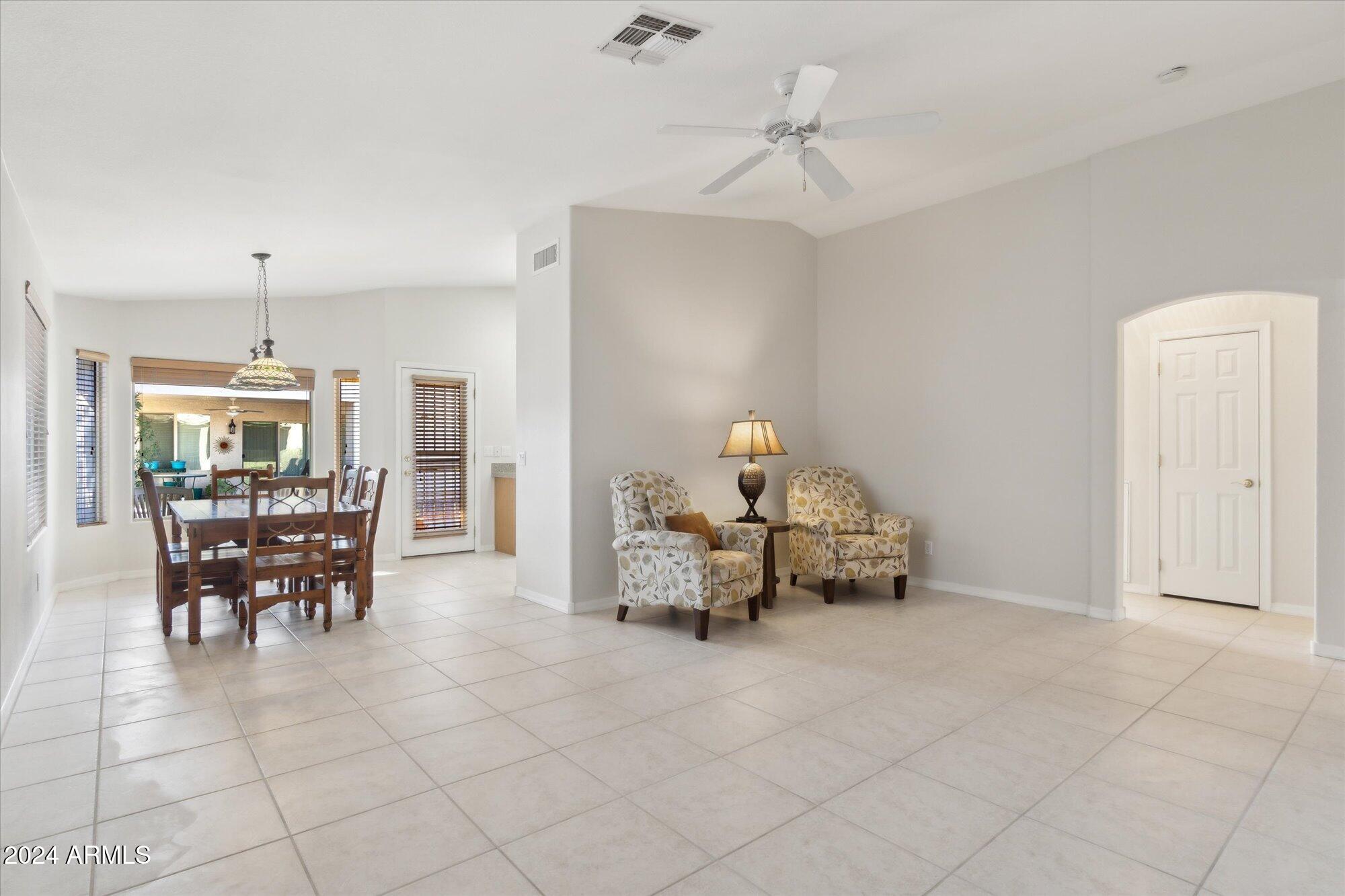 3371 E TORREY PINES Lane
