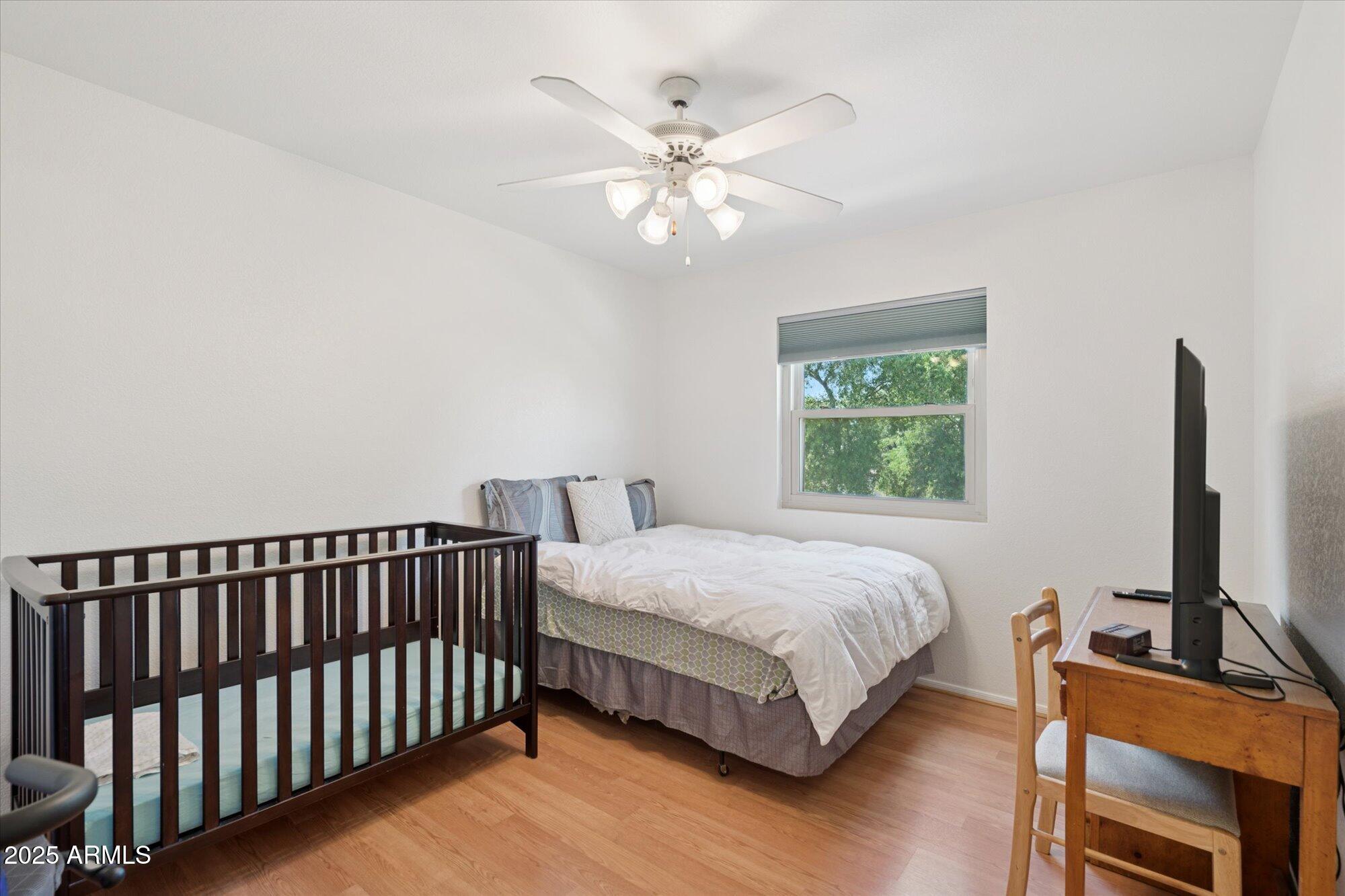 1592 W SHANNON Court