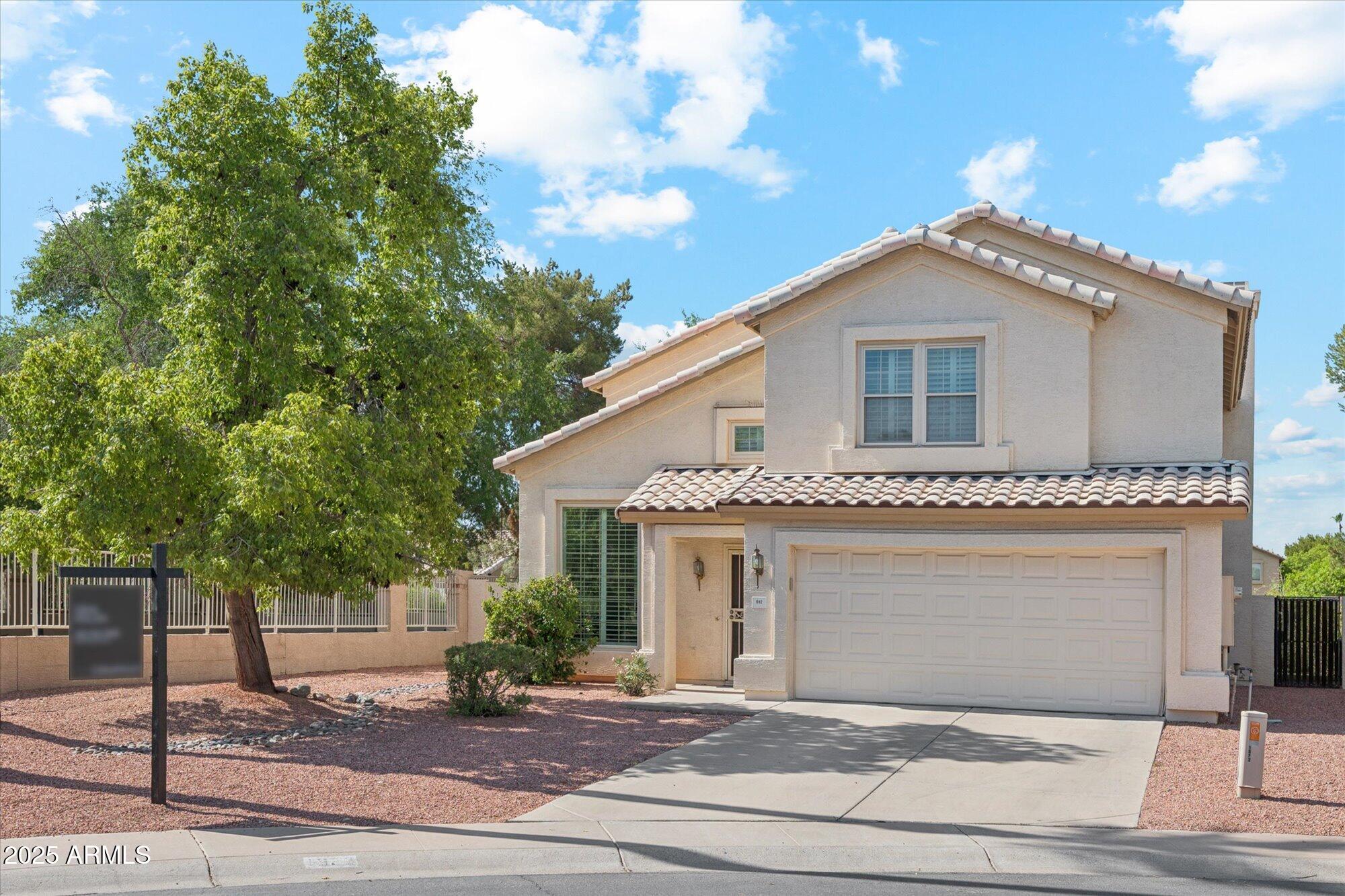 1592 W SHANNON Court