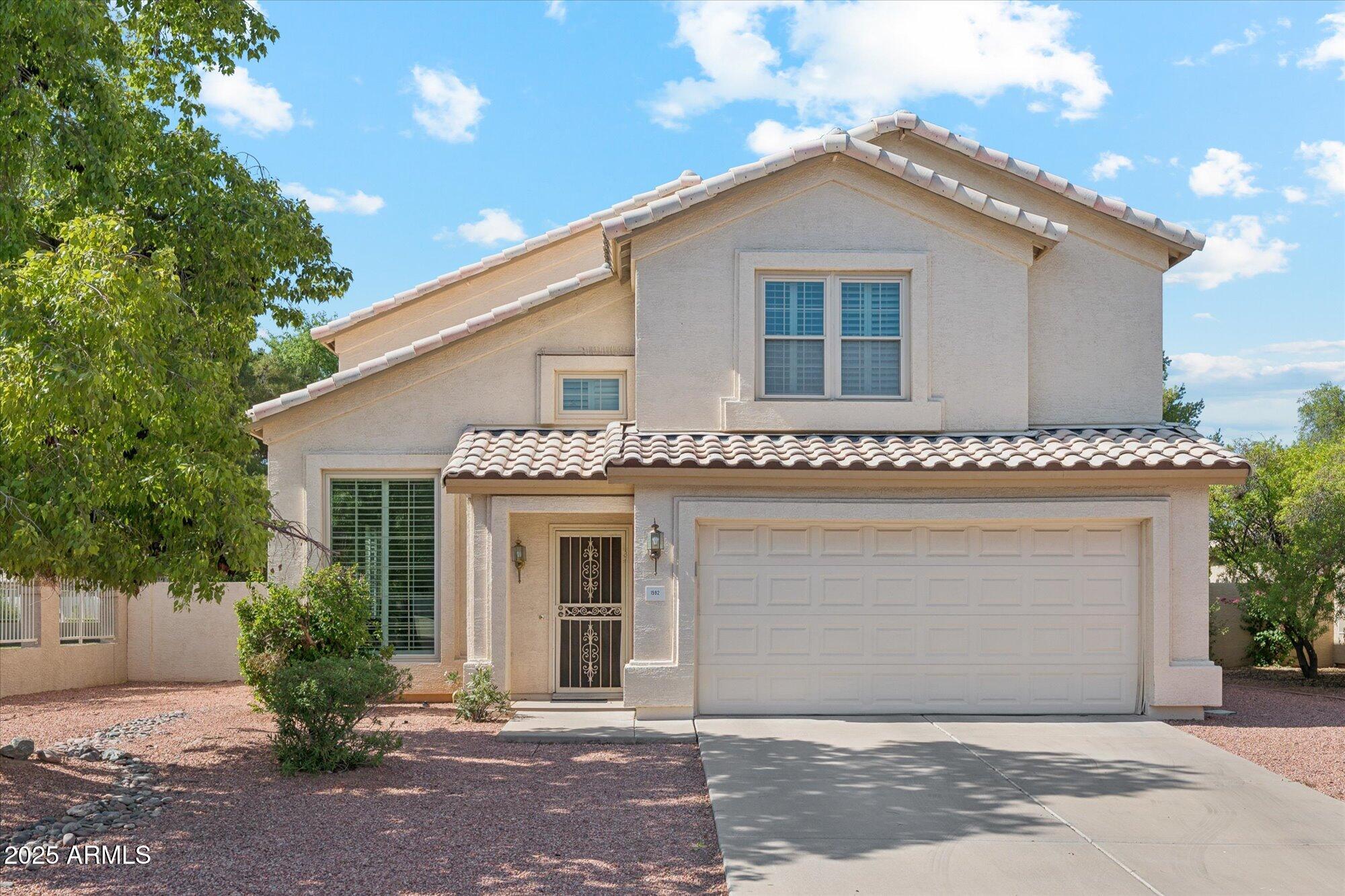 1592 W SHANNON Court