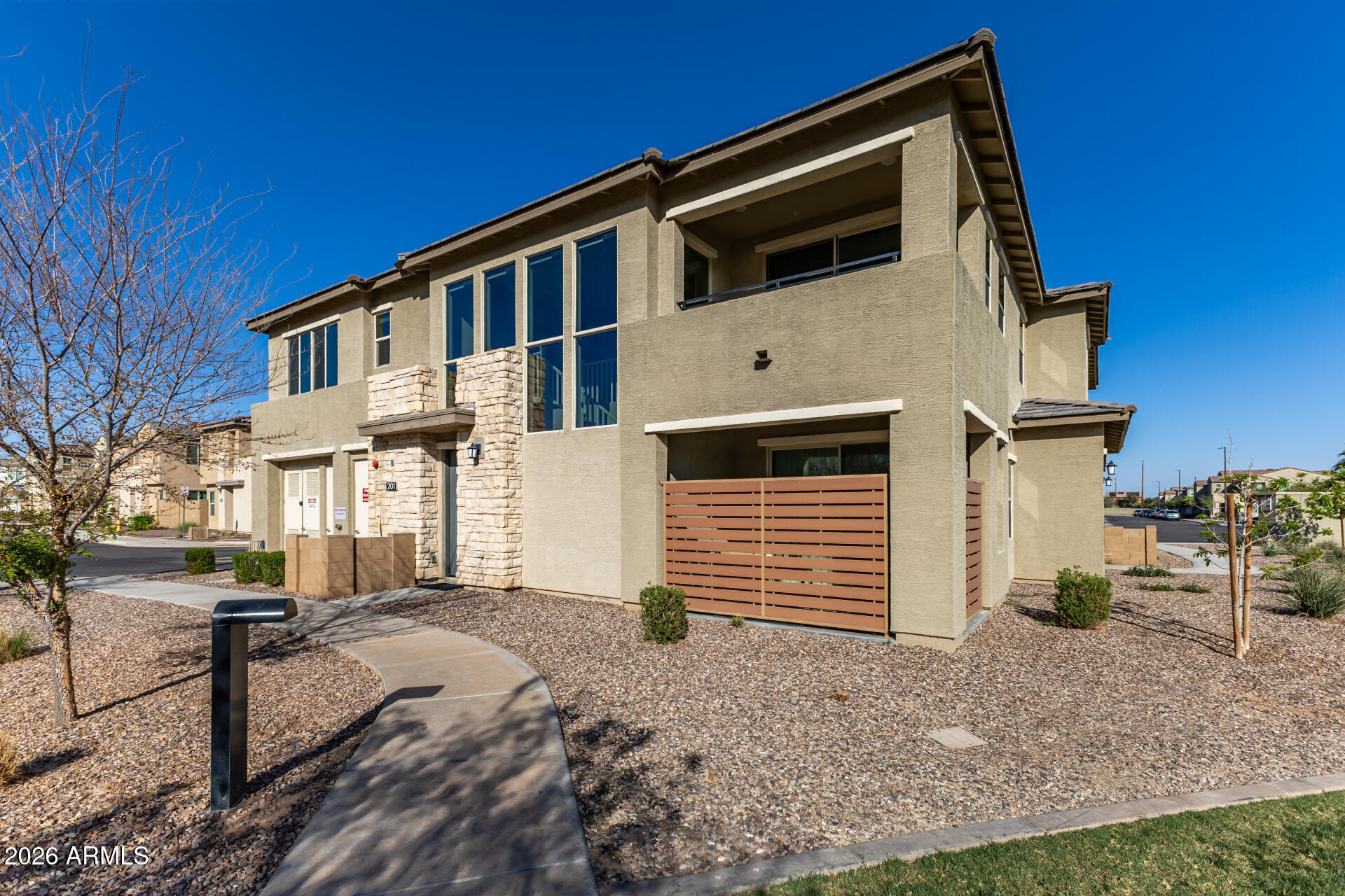 675 E GINKO Avenue 201