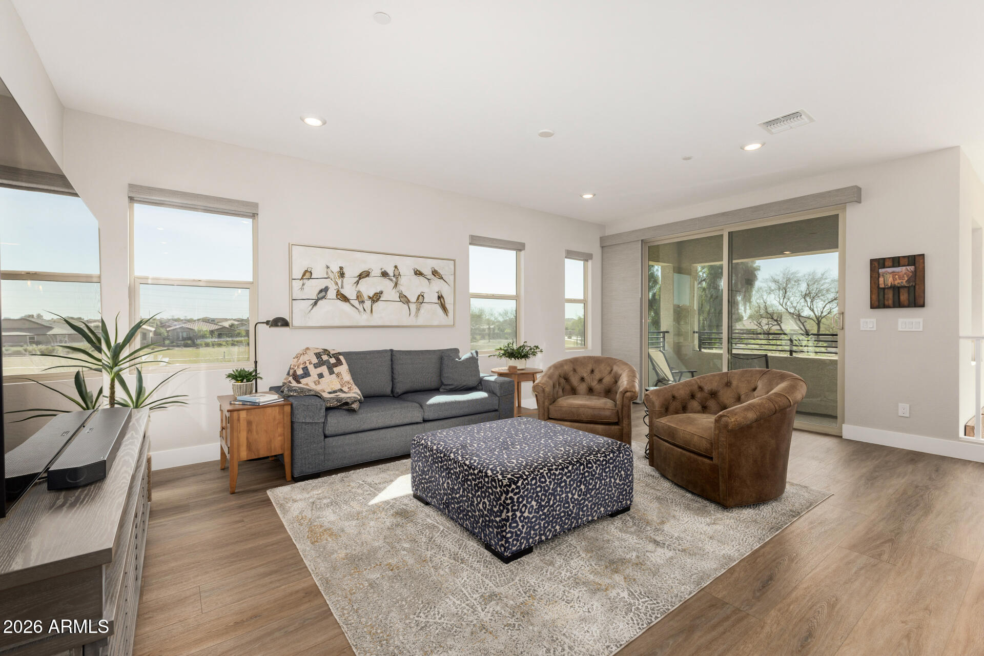 675 E GINKO Avenue 201