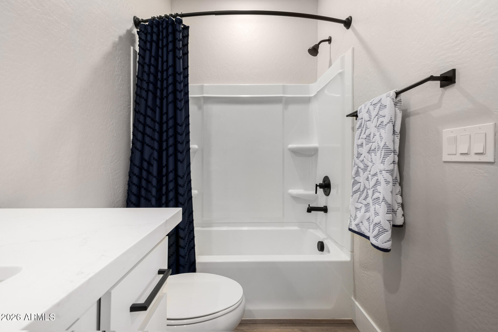 675 E GINKO Avenue 201