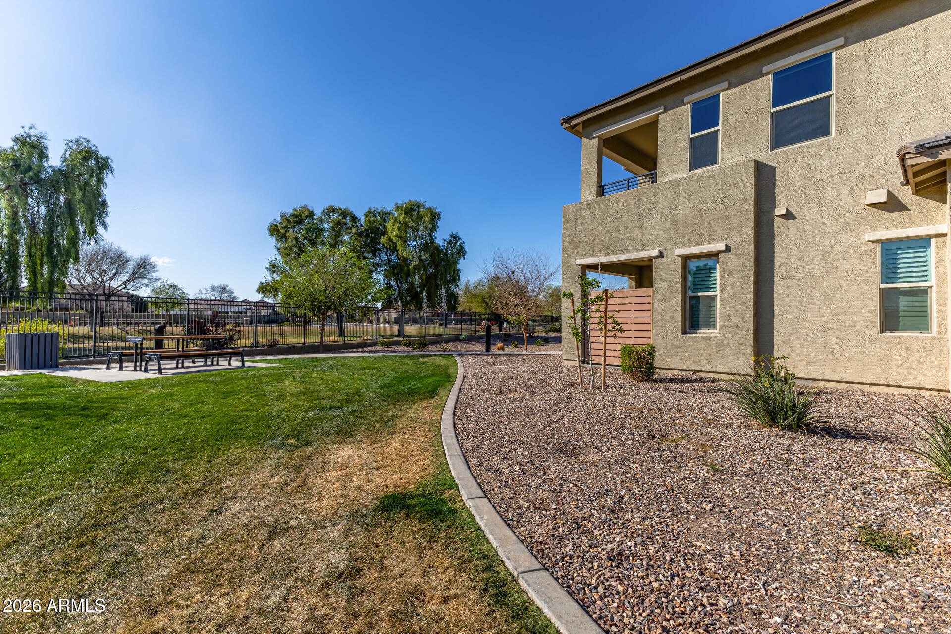 675 E GINKO Avenue 201