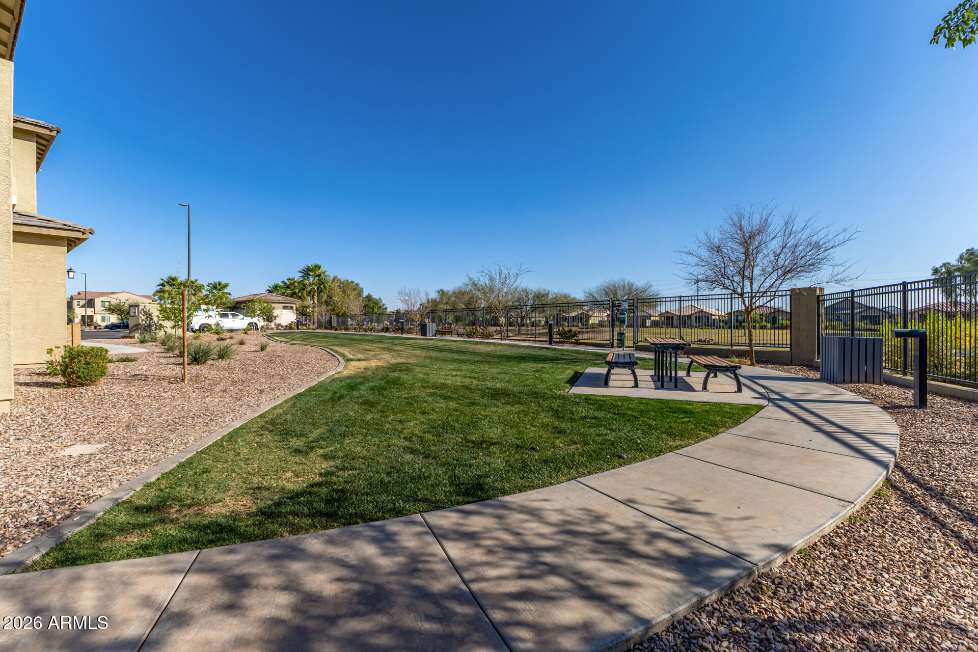675 E GINKO Avenue 201