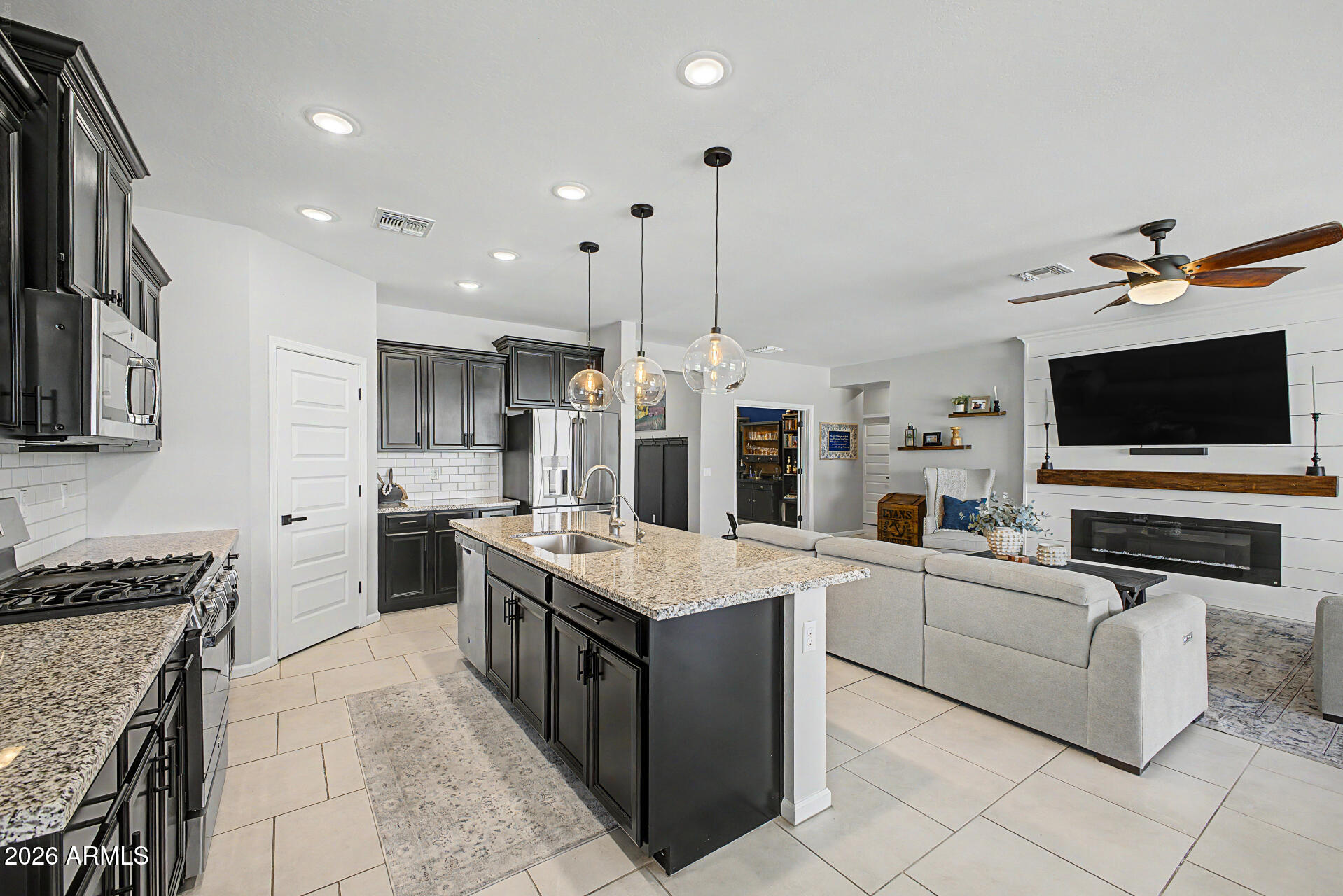 13412 W RANGE MULE Drive