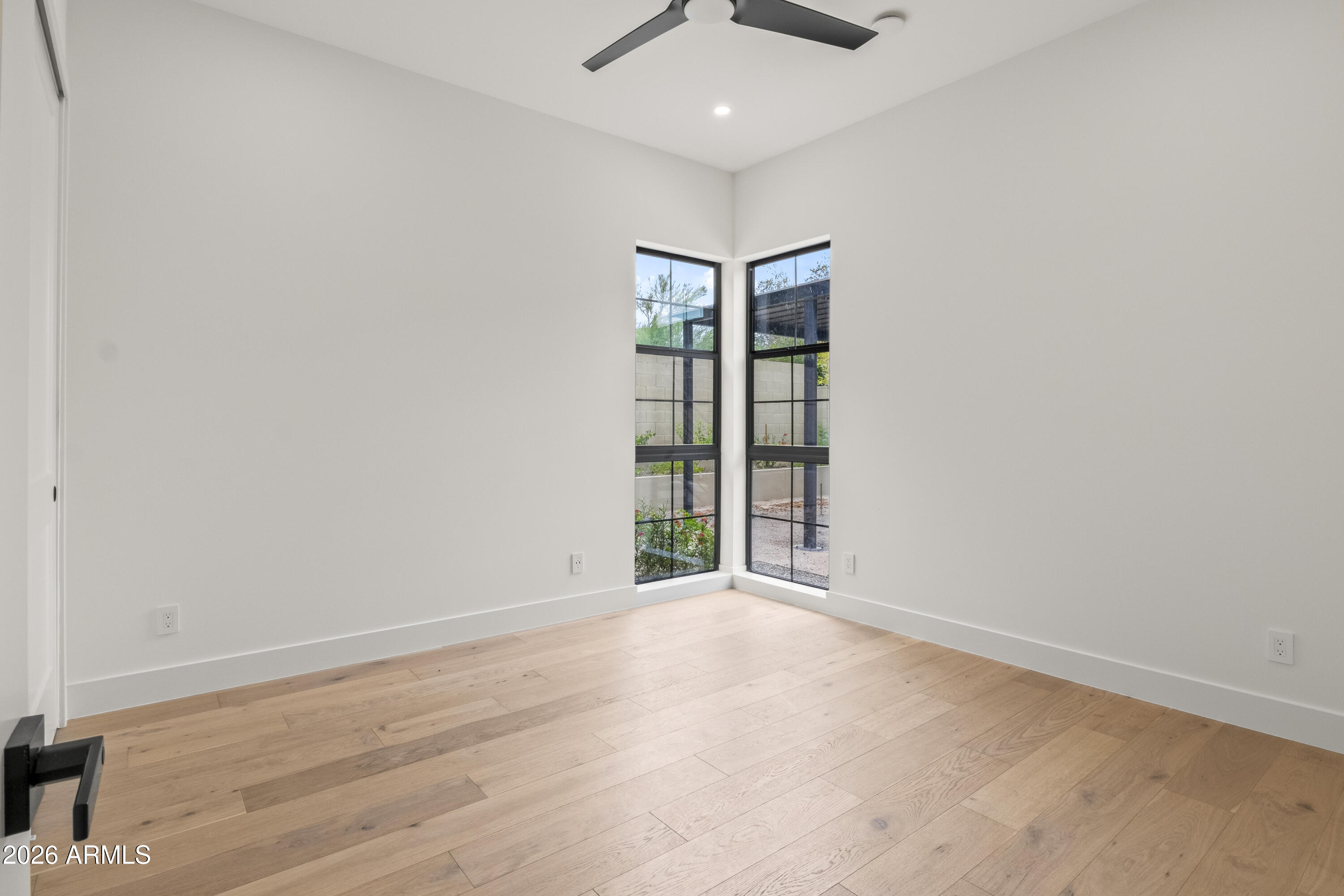 915 W ARDMORE Road 11
